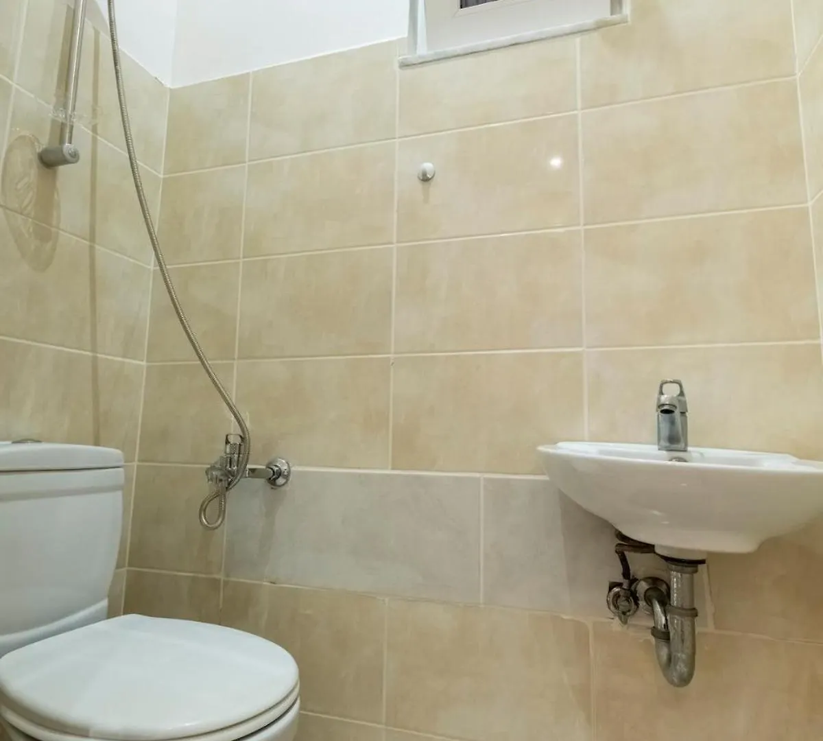 Central 3-Bedroom Apartment With High Ceilings Istanbul